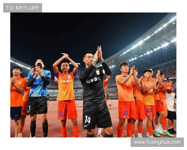 中国足球超级联赛迎来新赛季多支豪门球队引入强援助力争冠