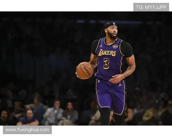 NBA季后赛首轮激战:詹姆斯率领湖人逆转马刺晋级 NBA季后赛首轮激战:詹姆斯率领湖人逆转马刺晋级